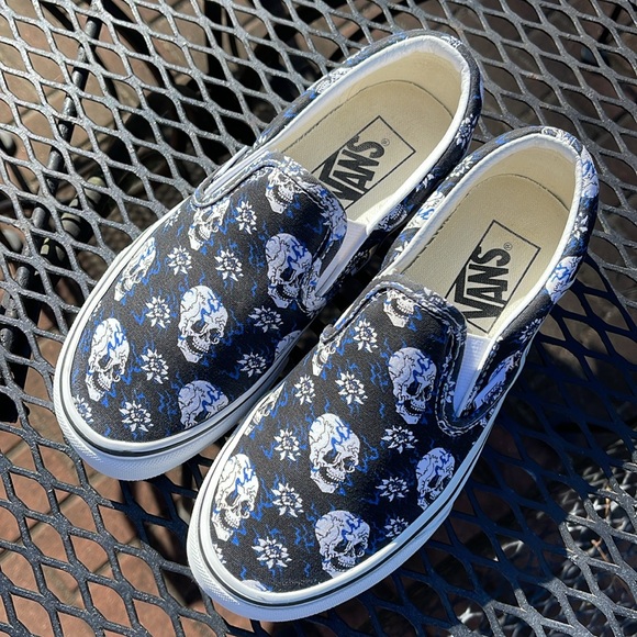 Vans Slip-Ons Flash Skulls Unisex Men’s 3.5 - Women’s 5 worn 4-5 times - Picture 2 of 16